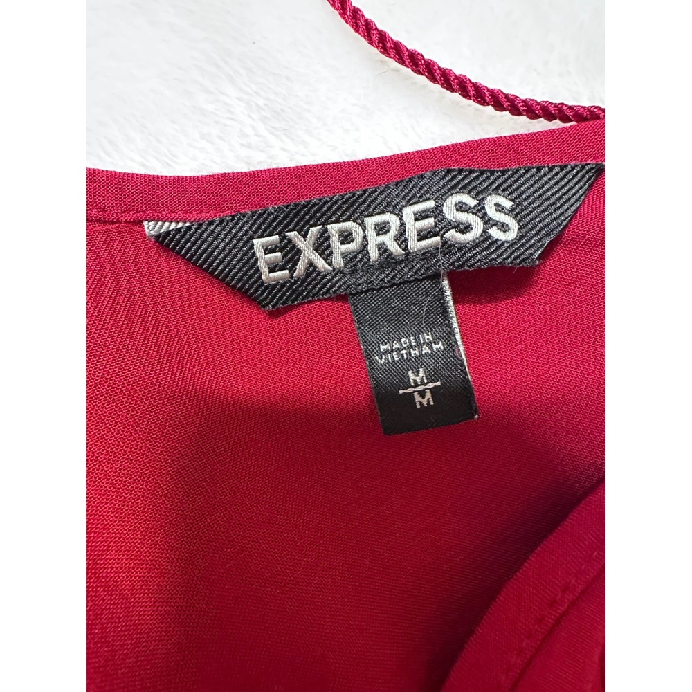Express Red Long Sleeve Crochet Lace Surplice Romper Size Medium Tassel Back Tie - Picture 8 of 9
